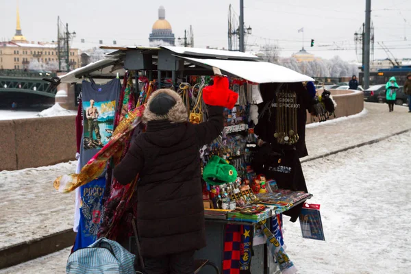 Boutique de cadeaux hiver à Saint-Pétersbourg — Photo