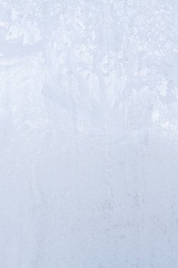 Kış soğuk desenleri donmuş buz penceresinde