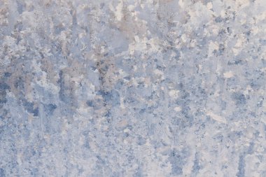 Kış soğuk desenleri donmuş buz penceresinde