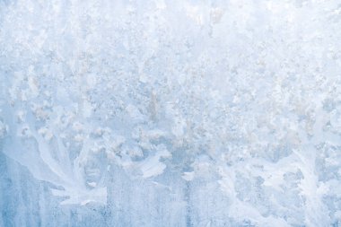 Kış soğuk desenleri donmuş buz penceresinde