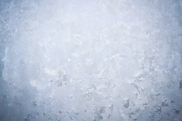 जमे हुए बर्फ विंडो पर शीतकालीन जमे हुए पैटर्न — स्टॉक फ़ोटो, इमेज