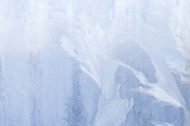 Kış soğuk desenleri donmuş buz penceresinde