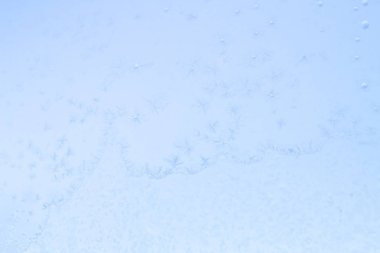 Kış soğuk desenleri donmuş buz penceresinde