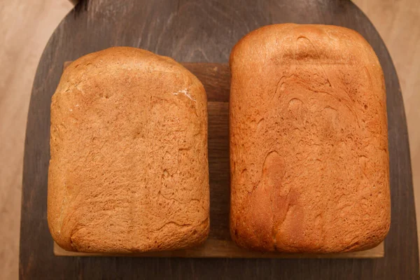 Nybakat Bröd Bakades Hemma Hos Brödtillverkare — Stockfoto