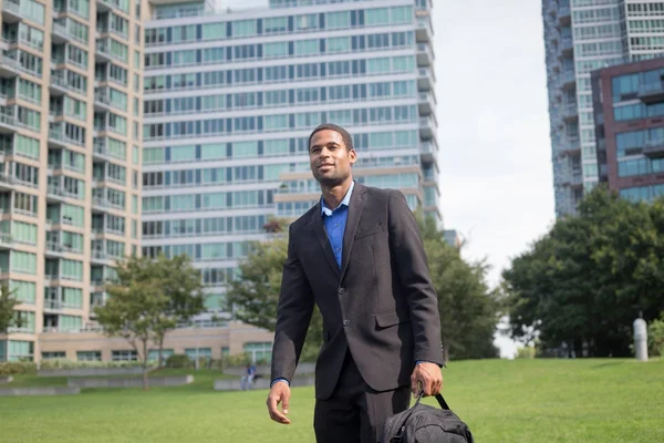 Modern African American business man in suits, looking sharp and — Stock Photo, Image