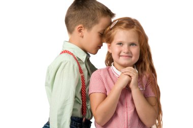 Kulak kız çocuk fısıltıyla