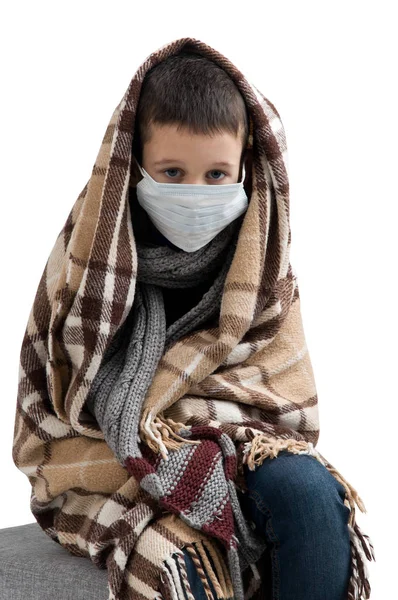 Säsongsbunden influensaepidemi. Pojke sjuk influensa. — Stockfoto