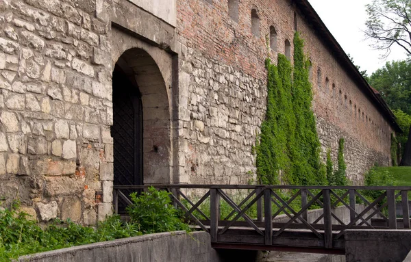 Old beautiful city. Historical city. Tourist Centre. — Stock Photo, Image