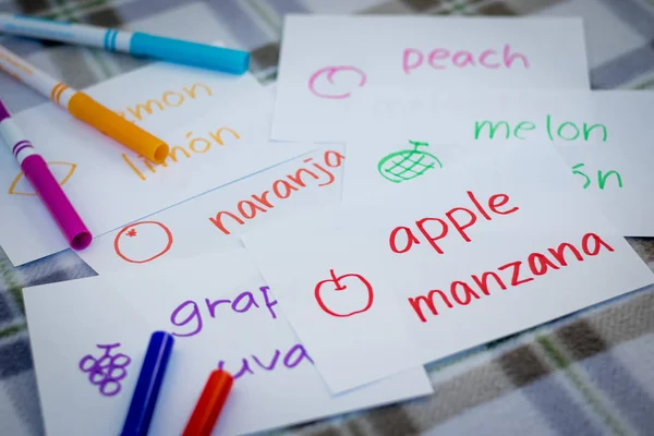 Espanhol; Aprendendo Novo Idioma com Frutas Nome Flash Cards — Fotografia de Stock