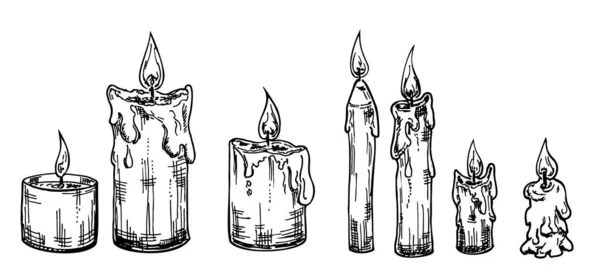 Ручной набор эскизов горящих свечей . — стоковый вектор