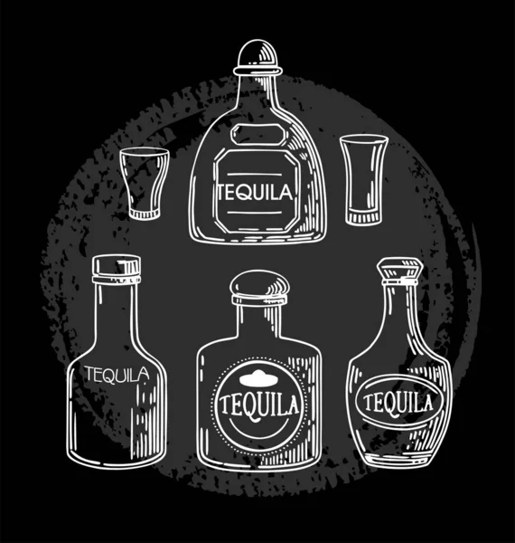 Tequilaflaska, glasvektorskiss. Mexikanska alkoholhaltiga drycker meny designelement. Vit bild på en svart bakgrund. Kalkbräda. — Stock vektor