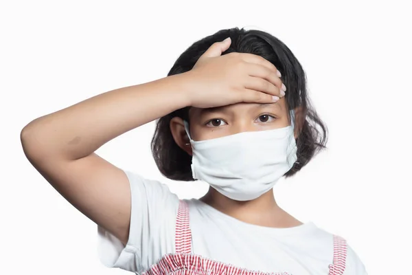 子供たちは生殖防止マスクを着用し ほこりや空気中毒を防ぐ隔離された — ストック写真