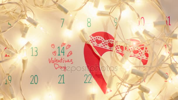Ehering in roter Geschenkbox am Valentinstag — Stockvideo