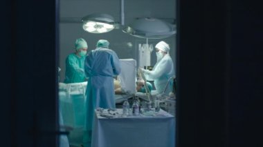 Cerrahi operasyon sürüyor