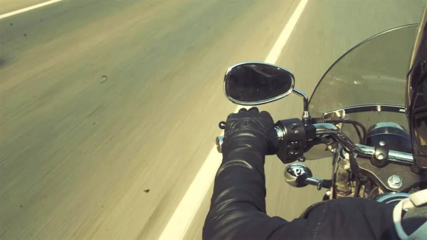 El motosiklet motosiklet direksiyon ve yol