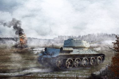 Bataklık içinde yanan bir tank geçmiş Sovyet Tank geçer