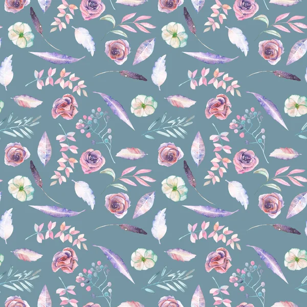 Sulu boya pembe ve mor çiçek ve yaprakları ile sorunsuz çiçek desenli