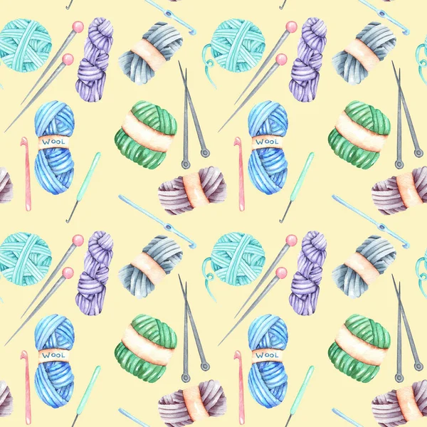 Seamless pattern with watercolor knitting elements: yarn, knitting needles and crochet hooks — Stock Photo, Image