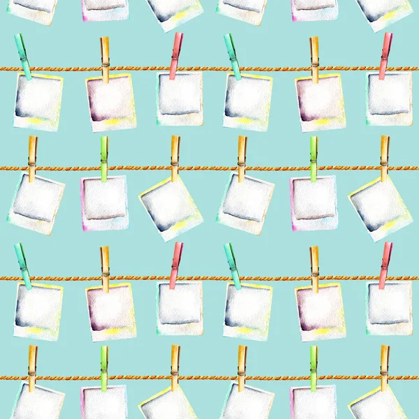 Seamless pattern with watercolor polaroid snapshots attached with clothespins to the ropes — Stock Photo, Image