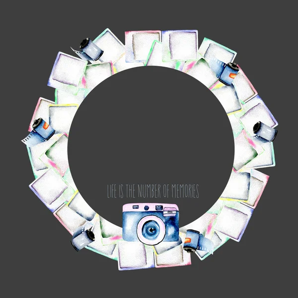 Kreis-Rahmen, Kranz mit Aquarell-Polaroid-Schnappschüssen — Stockfoto