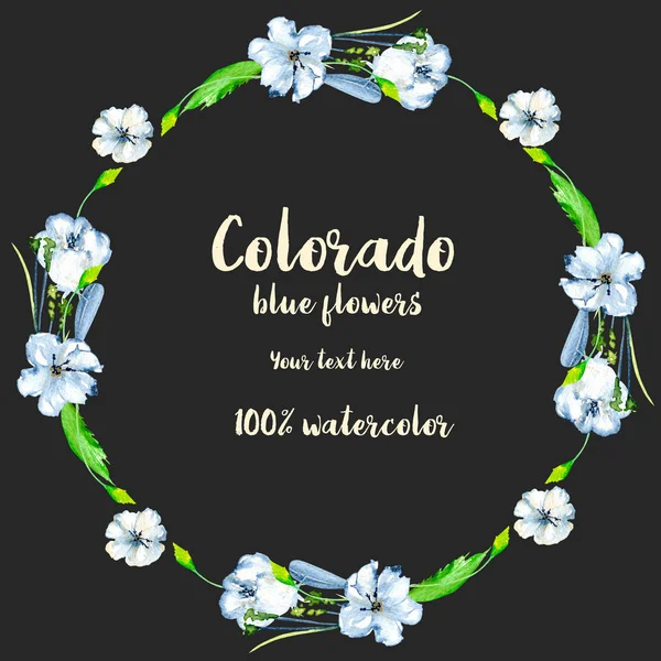 Wieniec, koło rama z zielonych liści i proste akwarela kwiaty niebieski — Zdjęcie stockowe
