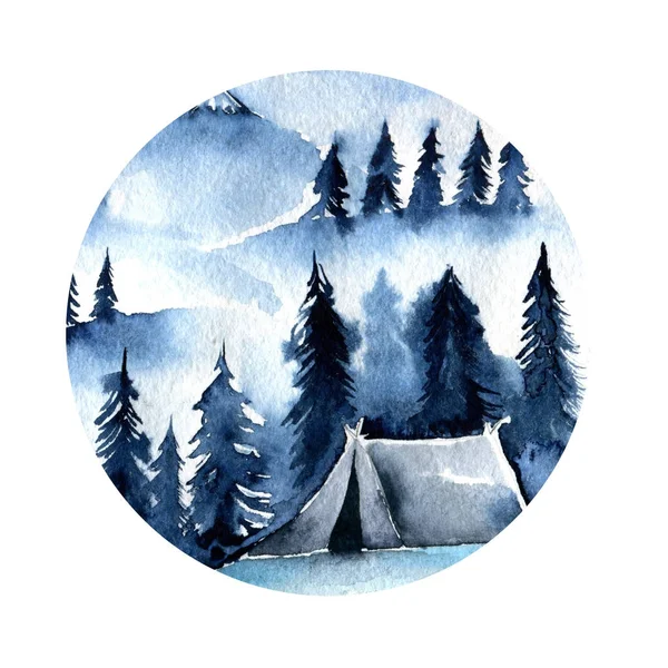 관광 텐트와 블루 안개 가문비나무 숲 풍경 — 스톡 사진