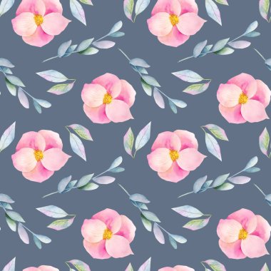 Pembe çatallı çiçeklerin ve dalların kusursuz deseni, koyu mavi arka planda elle boyanmış.