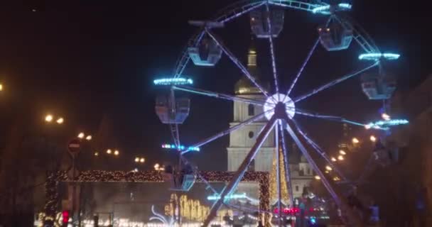 Kiev Park Night Ferris Wheel Rollercoaster Motion — Stok Video