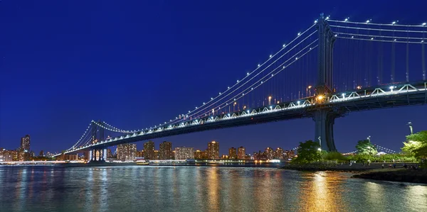  Manhattan Köprüsü nigt ışıkları