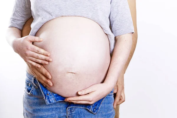 Elternpaar wartet auf Kind — Stockfoto