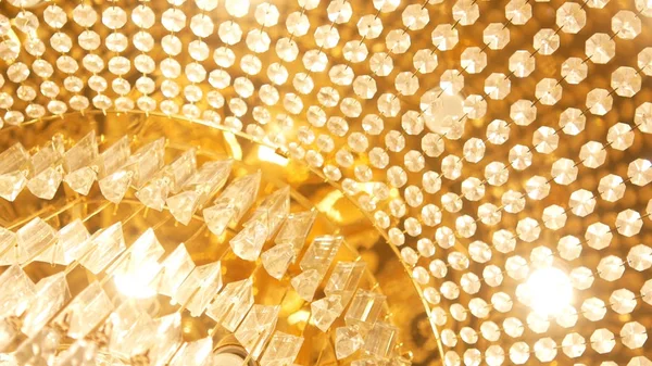 Chrystal chandelier. Luxury and elegant decoration background — Stock Photo, Image