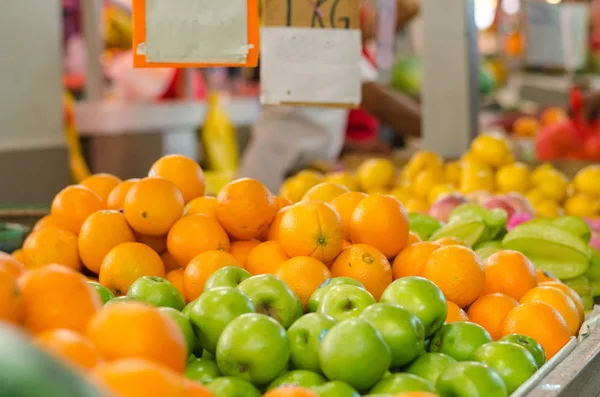 Schöne Farbkombination, Zitrone und grüner Apfel Hintergrund — Stockfoto