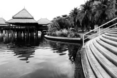 Siyah beyaz görüntü güzel yansıma resort yüzen