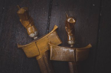 Malezya Miras, antika malay hançer veya ahşap zemin üzerinde Keris