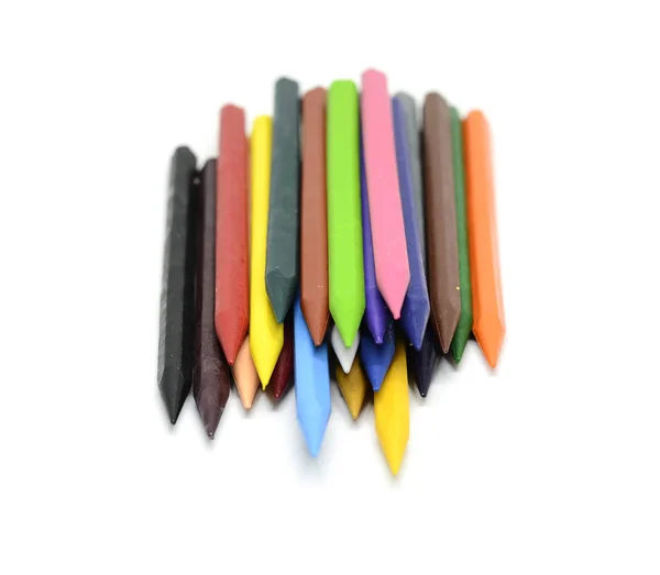 Cor colorida crayon empilhado isolado no fundo branco — Fotografia de Stock