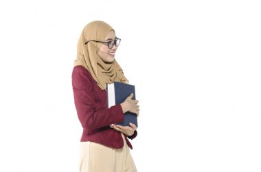 Eğitim ve edebiyat kavramı, onun kitabı sarılma genç üniversite öğrencisi