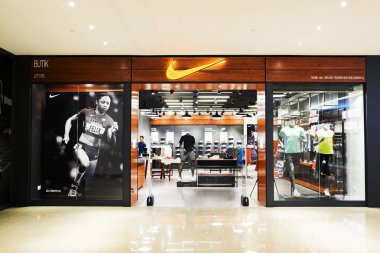 Nike outlet kuala lumpur 2025