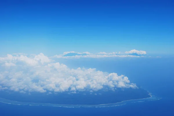 Mooie cloudscape weergave van de vlucht — Stockfoto
