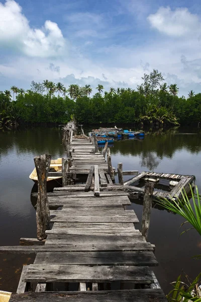 Traditionellt Fiske Landskap Ligger Terengganu Malaysia Blå Himmel Bakgrund — Stockfoto