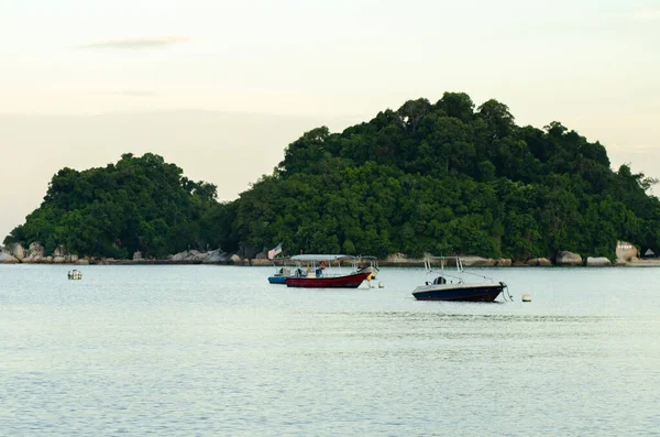 Gruppe Von Speedbooten Für Inselhoffnungsaktivitäten Die Auf Der Pangkor Insel — Stockfoto