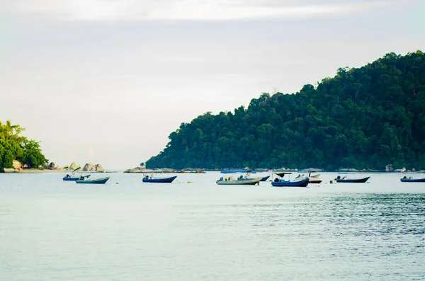 Gruppe Von Speedbooten Für Inselhoffnungsaktivitäten Die Auf Der Pangkor Insel — Stockfoto