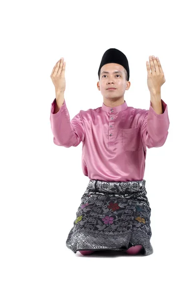 Retrato Jovem Bonito Asiático Homem Com Tradicional Orando Sobre Fundo — Fotografia de Stock