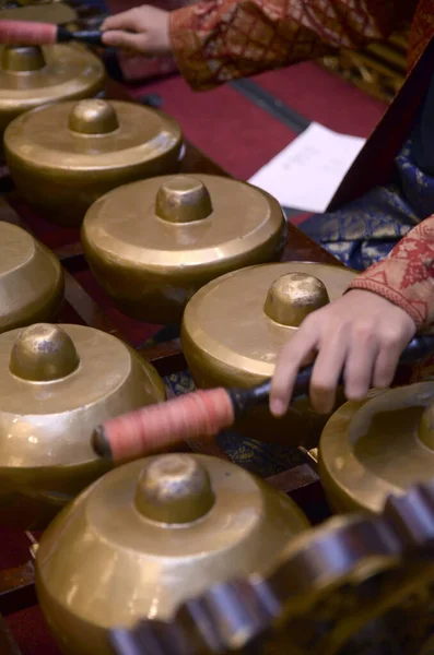 ガムランのセットはマレーシアの伝統的なマレー音楽楽器です — ストック写真