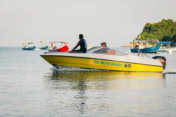 Pangkor Island Malasia Marzo 2020 Barco Para Practicar Deportes Náuticos — Foto de Stock