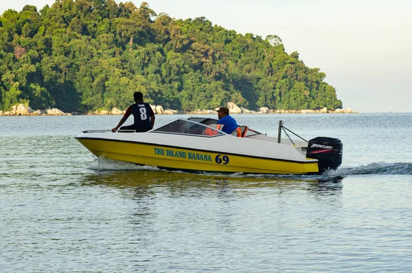 Pangkor Island Malasia Marzo 2020 Barco Para Practicar Deportes Náuticos — Foto de Stock