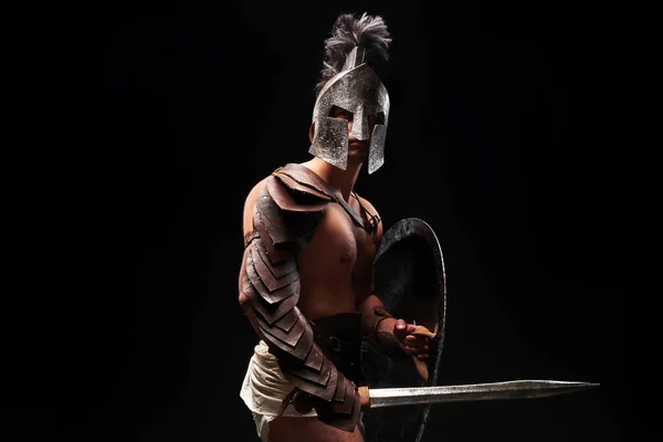 Gladiátor Karddal Páncéllal Fekete Alapon — Stock Fotó