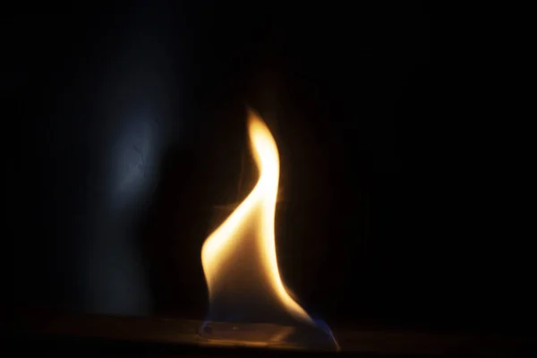 Zunge Des Feuers Flamme Der Dunkelheit Entzündung Von Sauerstoff Weltraum — Stockfoto