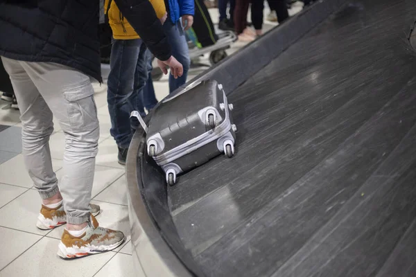 Baggage Airport Waiting Things Means Transporting Luggage Bags Ride Belt — Stock Photo, Image