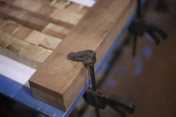 Fabricación de tablones de madera . — Foto de Stock