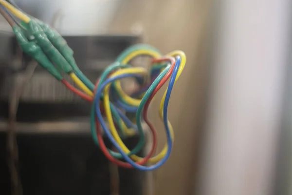 Entangled wires in the plotter device